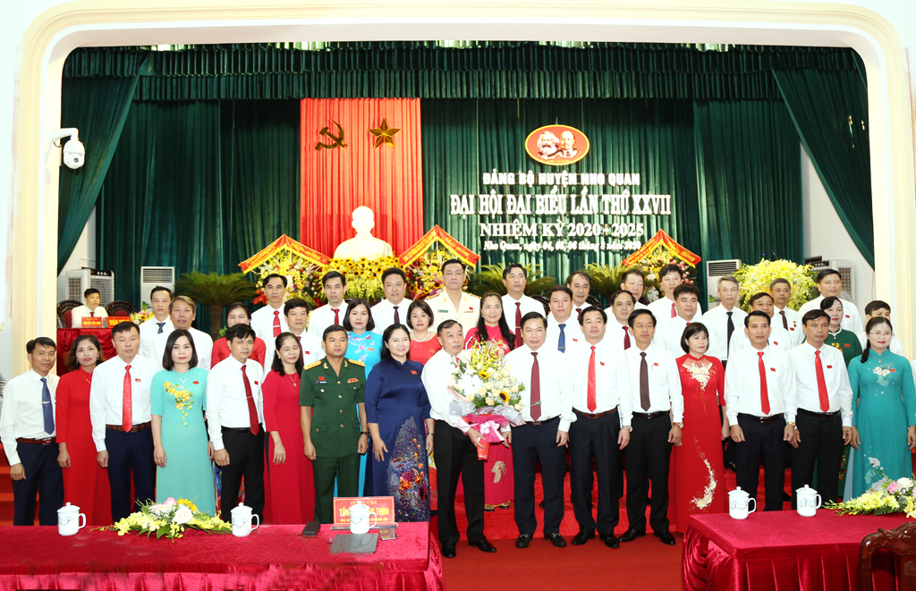 Đồng chí Đinh Văn Tiên tái đắc cử Bí thư Huyện ủy Nho Quan khóa XXVII